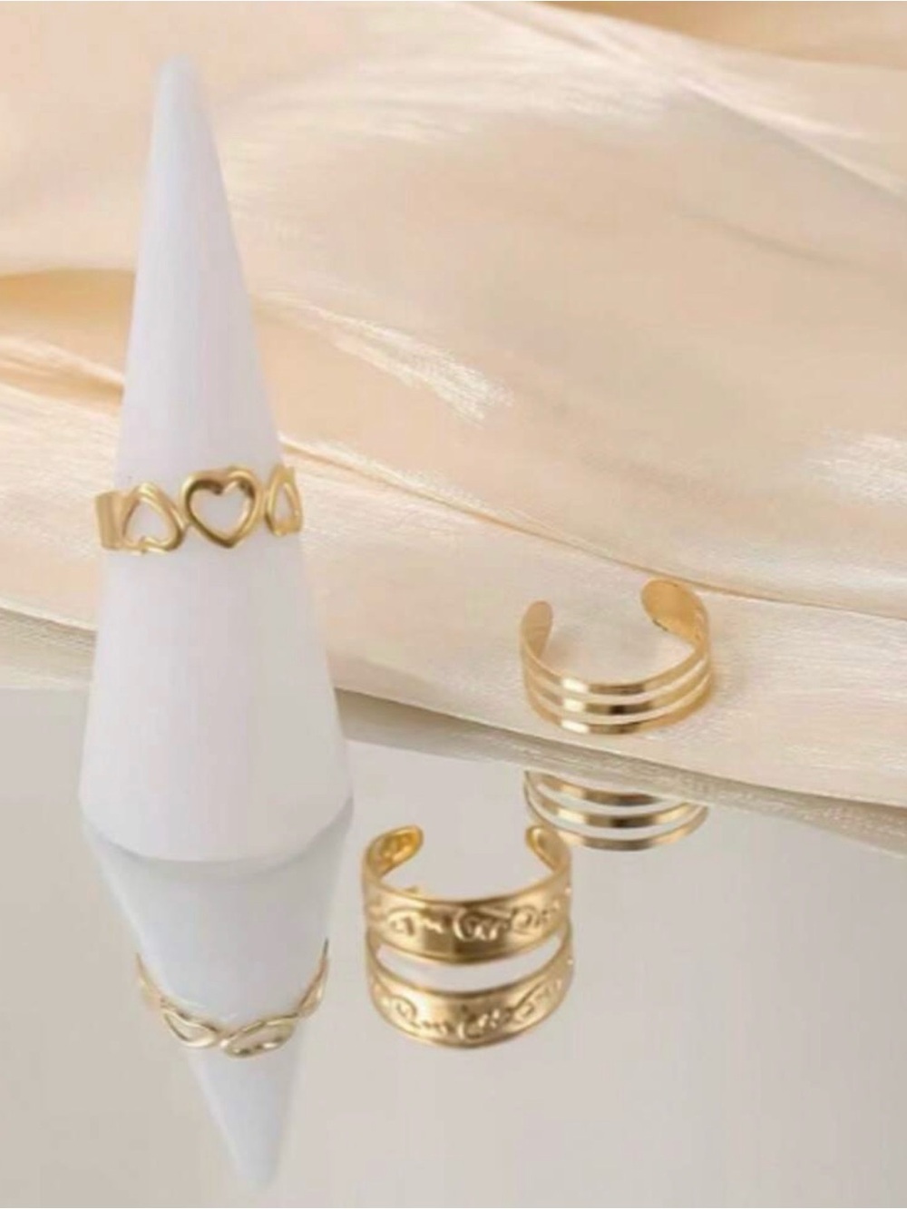 Gold Heart and Band Toe Ring Set - Gold - Picture 2 of 3